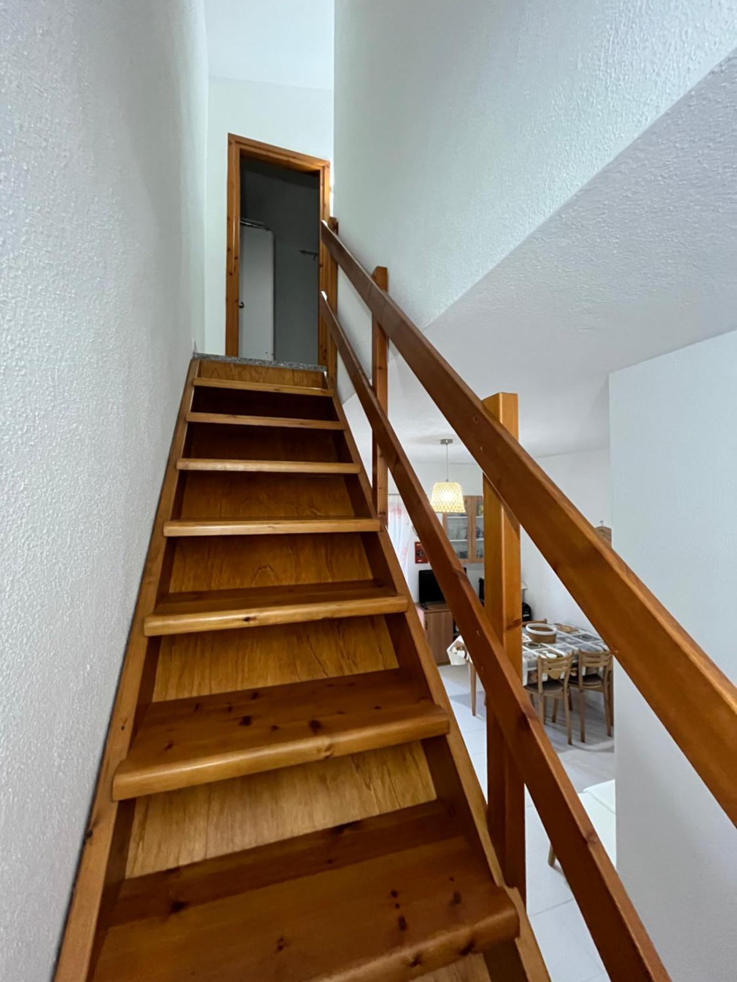 Casa Sviluppata Su Due Piani Con Doppia Veranda E Parcheggio Privato San Teodoro  Bagian luar foto